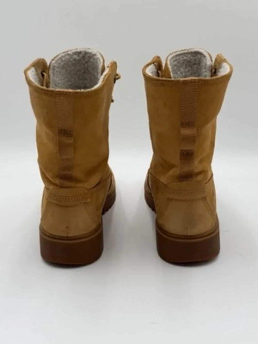 Timberland Boots Womens Size 7.5 Wheat Waterproof Fleece Lined Nubuck Teddy
